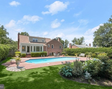 7109 Radnor Road - Photo Thumbnail 45