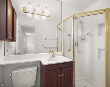 7109 Radnor Road - Photo Thumbnail 22