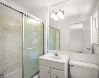 7109 Radnor Road - Photo Thumbnail 30