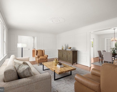 7109 Radnor Road - Photo Thumbnail 4