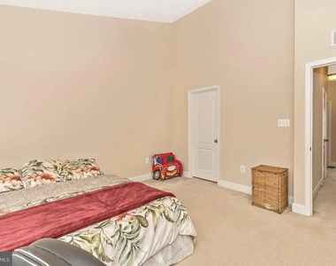 11882 Country Squire Way - Photo Thumbnail 23