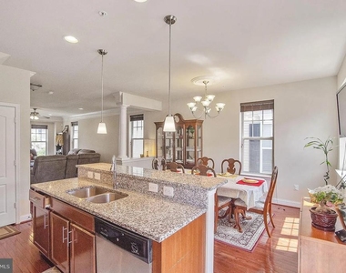 11882 Country Squire Way - Photo Thumbnail 16