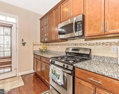11882 Country Squire Way - Photo Thumbnail 13