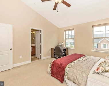 11882 Country Squire Way - Photo Thumbnail 22