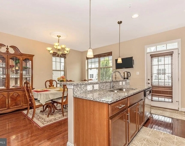 11882 Country Squire Way - Photo Thumbnail 18