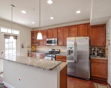 11882 Country Squire Way - Photo Thumbnail 17