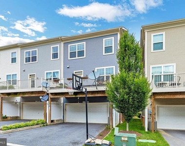 11882 Country Squire Way - Photo Thumbnail 40