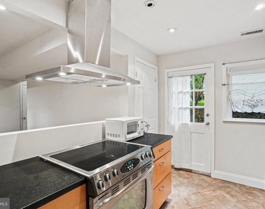 8525 Geren Road - Photo Thumbnail 18