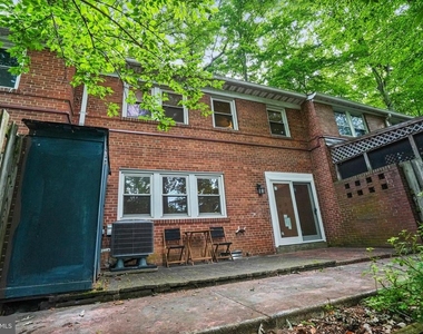 8525 Geren Road - Photo Thumbnail 6