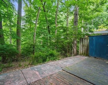 8525 Geren Road - Photo Thumbnail 7