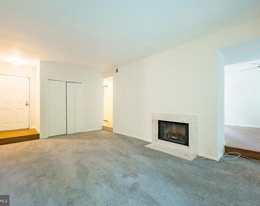 19 Pickering Court - Photo Thumbnail 6