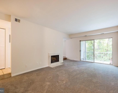 19 Pickering Court - Photo Thumbnail 3