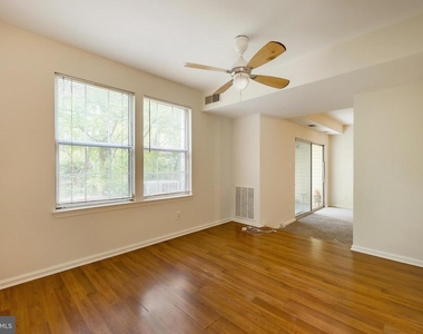 19 Pickering Court - Photo Thumbnail 9