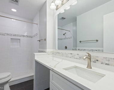 711 Ivy League Lane - Photo Thumbnail 11