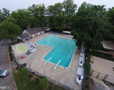 11708 Magruder Lane - Photo Thumbnail 21