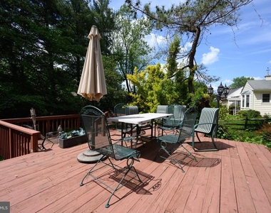11708 Magruder Lane - Photo Thumbnail 15