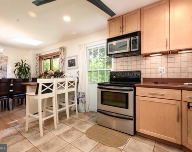 11708 Magruder Lane - Photo Thumbnail 35