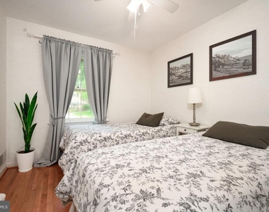 11708 Magruder Lane - Photo Thumbnail 36