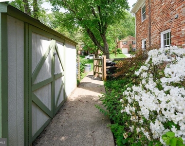 11708 Magruder Lane - Photo Thumbnail 38
