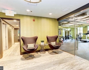 7500 Woodmont Avenue - Photo Thumbnail 13