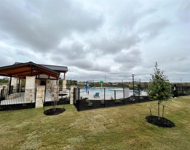 19312 Caymus Dr - Photo Thumbnail 14