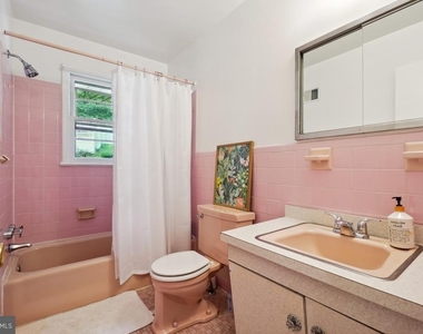 8504 Sundale Drive - Photo Thumbnail 17