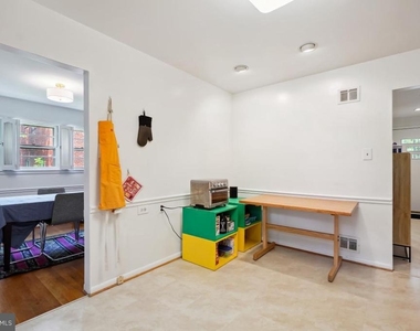 8504 Sundale Drive - Photo Thumbnail 10
