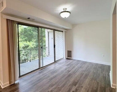 12403 Braxfield Court - Photo Thumbnail 6