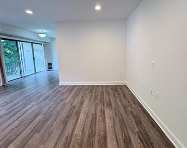 12403 Braxfield Court - Photo Thumbnail 3