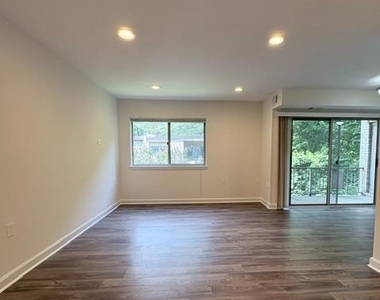12403 Braxfield Court - Photo Thumbnail 4
