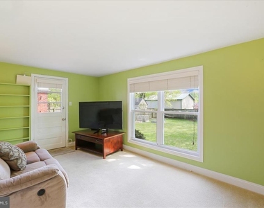 1806 Arcola Avenue - Photo Thumbnail 11