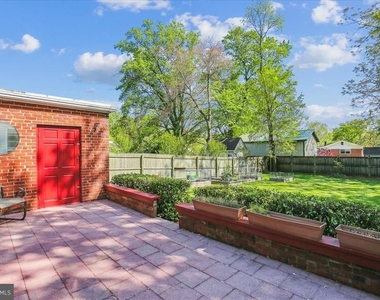 1806 Arcola Avenue - Photo Thumbnail 17