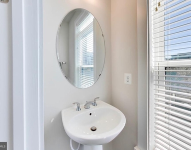 16212 Bushwick Place - Photo Thumbnail 15