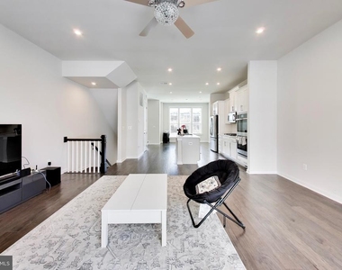 16212 Bushwick Place - Photo Thumbnail 8