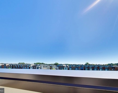 16212 Bushwick Place - Photo Thumbnail 32