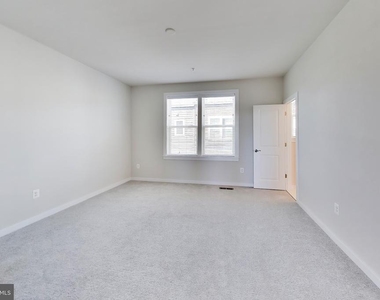 16212 Bushwick Place - Photo Thumbnail 26