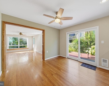 16818 Briardale Road - Photo Thumbnail 13