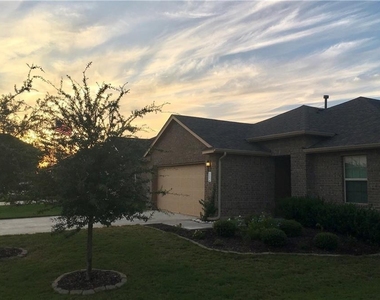 112 Beargrass Dr - Photo Thumbnail 1