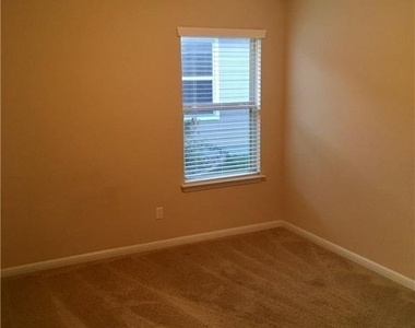 112 Beargrass Dr - Photo Thumbnail 11
