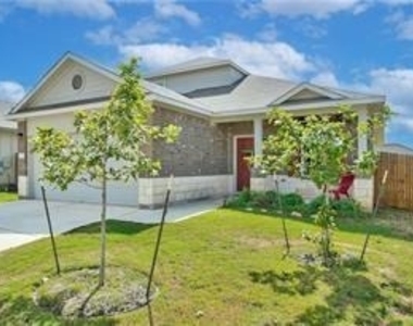 205 Freedom Park Ave - Photo Thumbnail 1