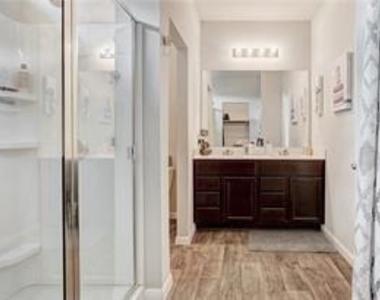 205 Freedom Park Ave - Photo Thumbnail 15