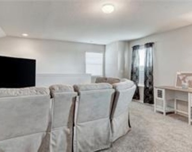 205 Freedom Park Ave - Photo Thumbnail 19