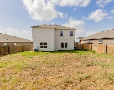117 Fairfax Ln - Photo Thumbnail 27