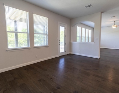 19337 Pilton Dr - Photo Thumbnail 14