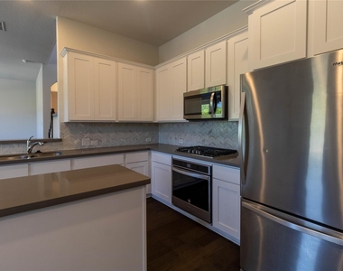 19337 Pilton Dr - Photo Thumbnail 21