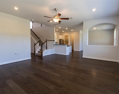 19337 Pilton Dr - Photo Thumbnail 12