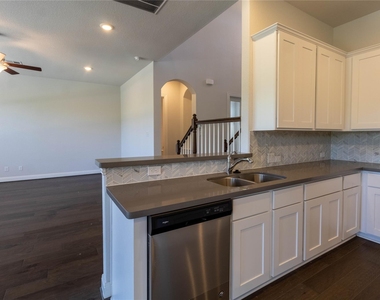 19337 Pilton Dr - Photo Thumbnail 18
