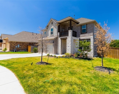 19337 Pilton Dr - Photo Thumbnail 2