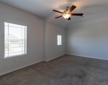 19337 Pilton Dr - Photo Thumbnail 24
