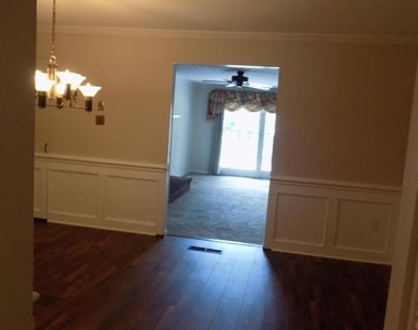 702 Towne Center Drive - Photo Thumbnail 17